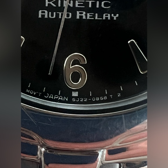 Seiko Kinetic Automatic Vintage Men’s Watch Black Dial Stainless Bracelet Date - Picture 10 of 16